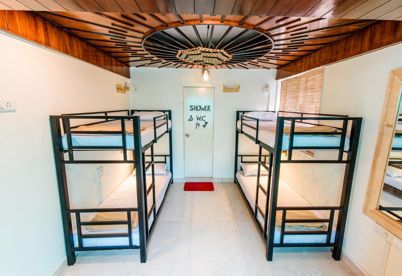 Basti - A Backpackers Hostel Mumbai  Buitenkant foto